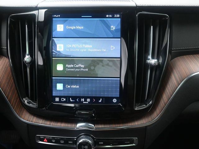 Used 2023 Volvo XC60 B5 Ultimate w/ Protection Package Premier image 11
