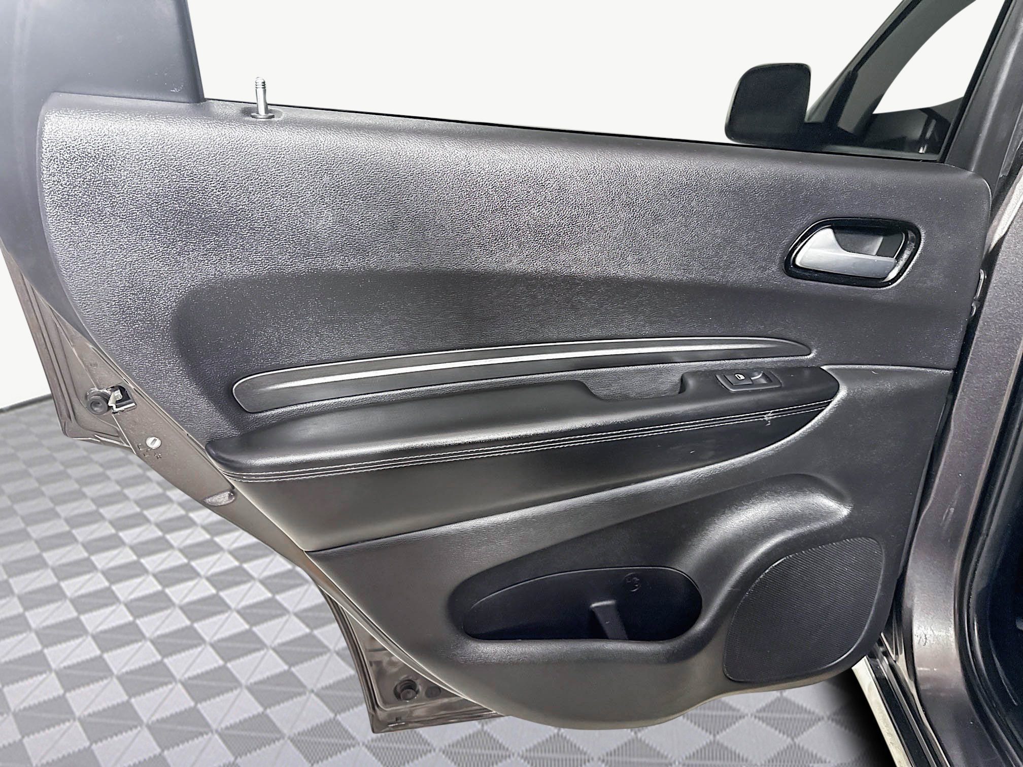 Used 2021 Dodge Durango SXT image 24