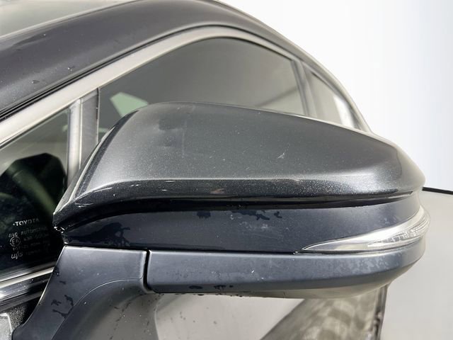 Used 2023 Toyota Venza Nightshade AWD/4WD image 10