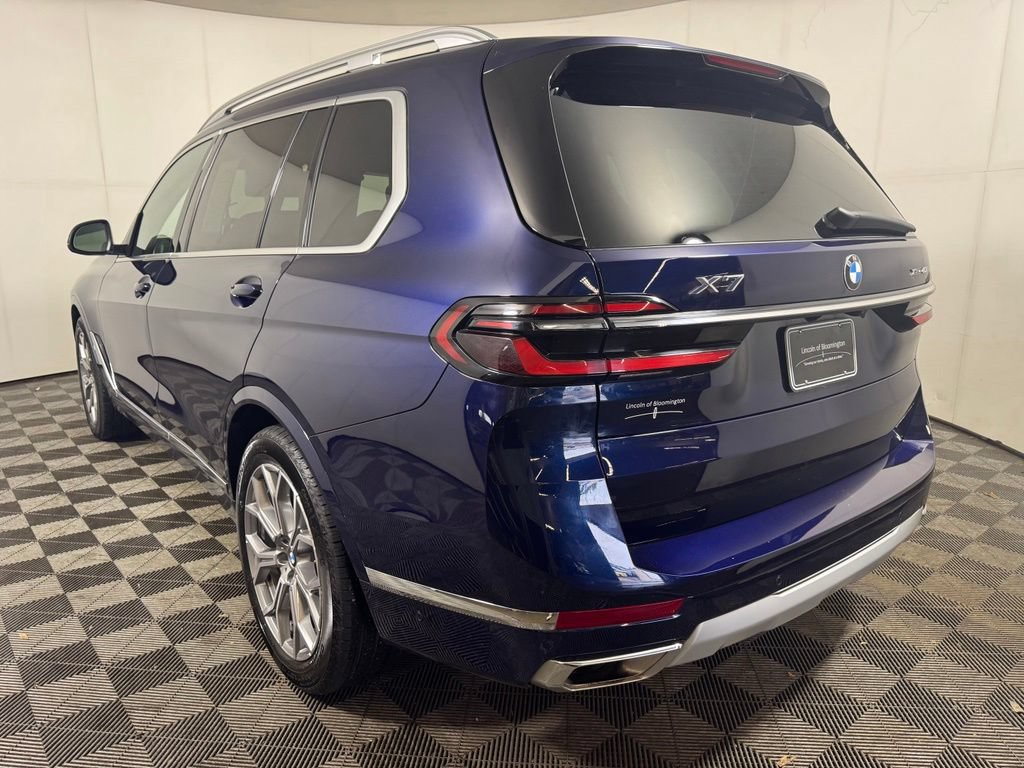 Used 2023 BMW X7 xDrive40i w/ Premium Package AWD/4WD image 3