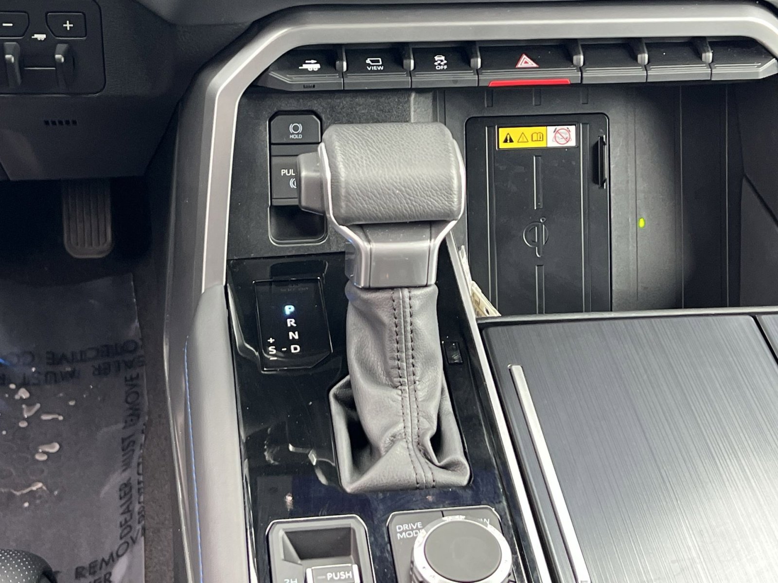 Used 2023 Toyota Sequoia Platinum AWD/4WD image 28