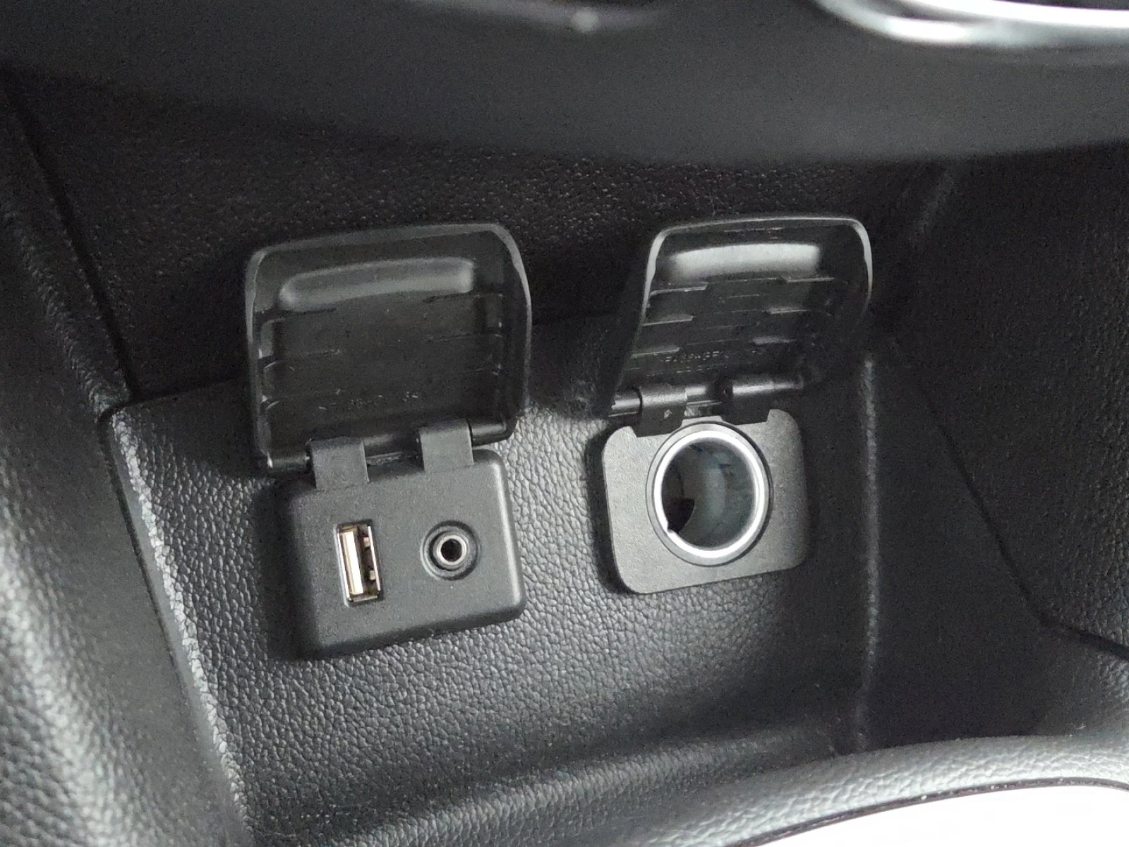 Used 2016 Chevrolet Cruze LT w/ Convenience Package image 8