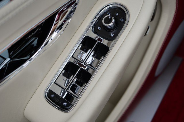 Used 2021 Bentley Continental GT AWD/4WD image 32