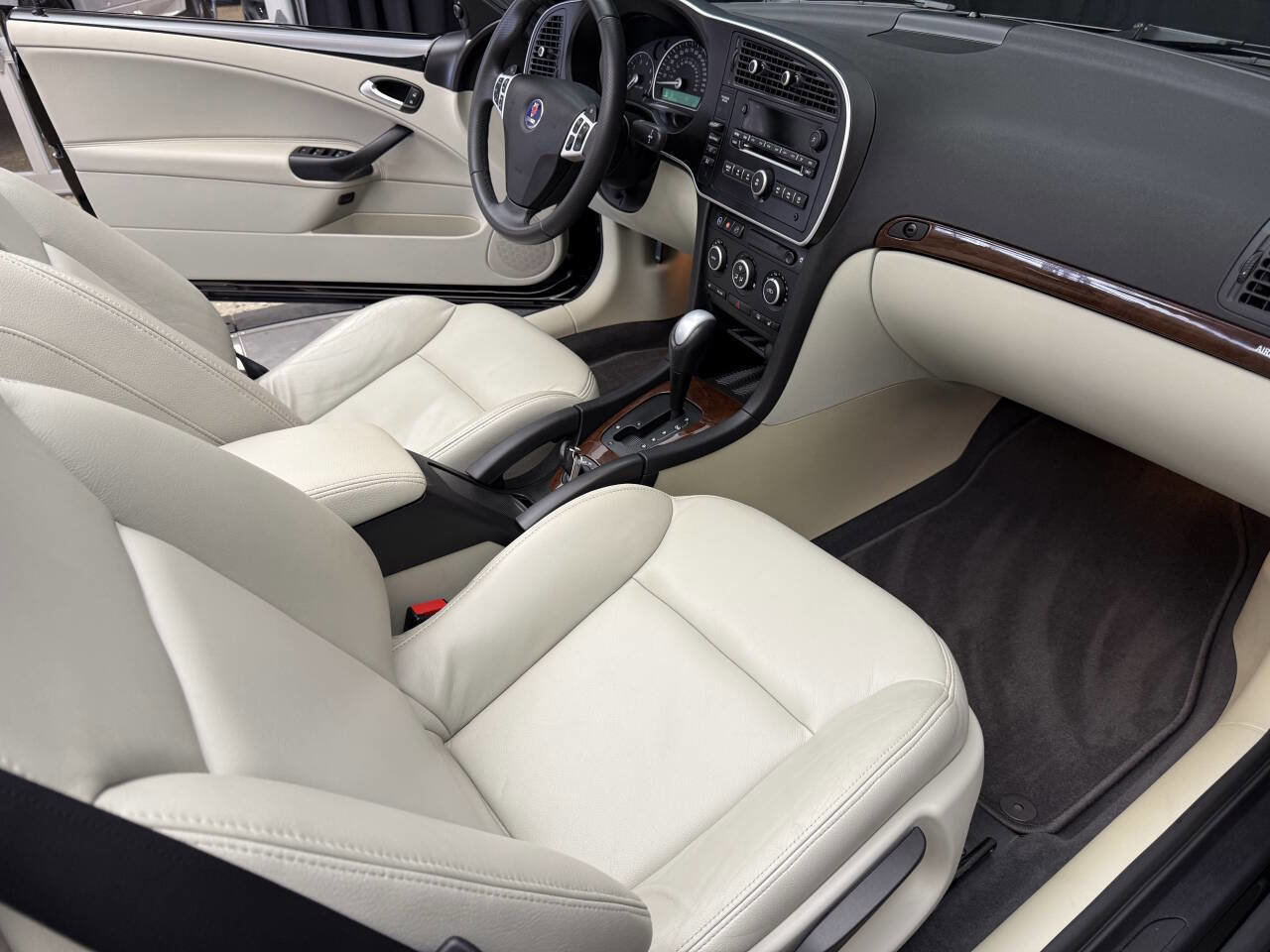 Used 2010 Saab 9-3 2.0T w/ Comfort Package image 21