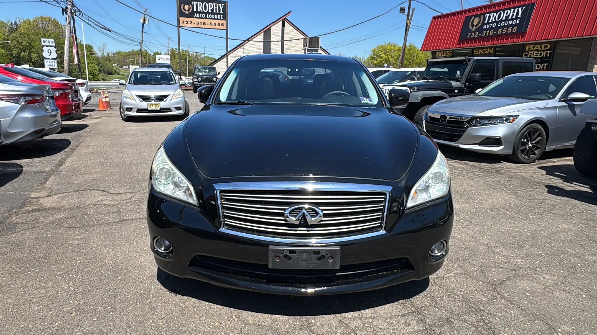 Used 2012 INFINITI M37 x w/ Premium Pkg AWD/4WD image 2