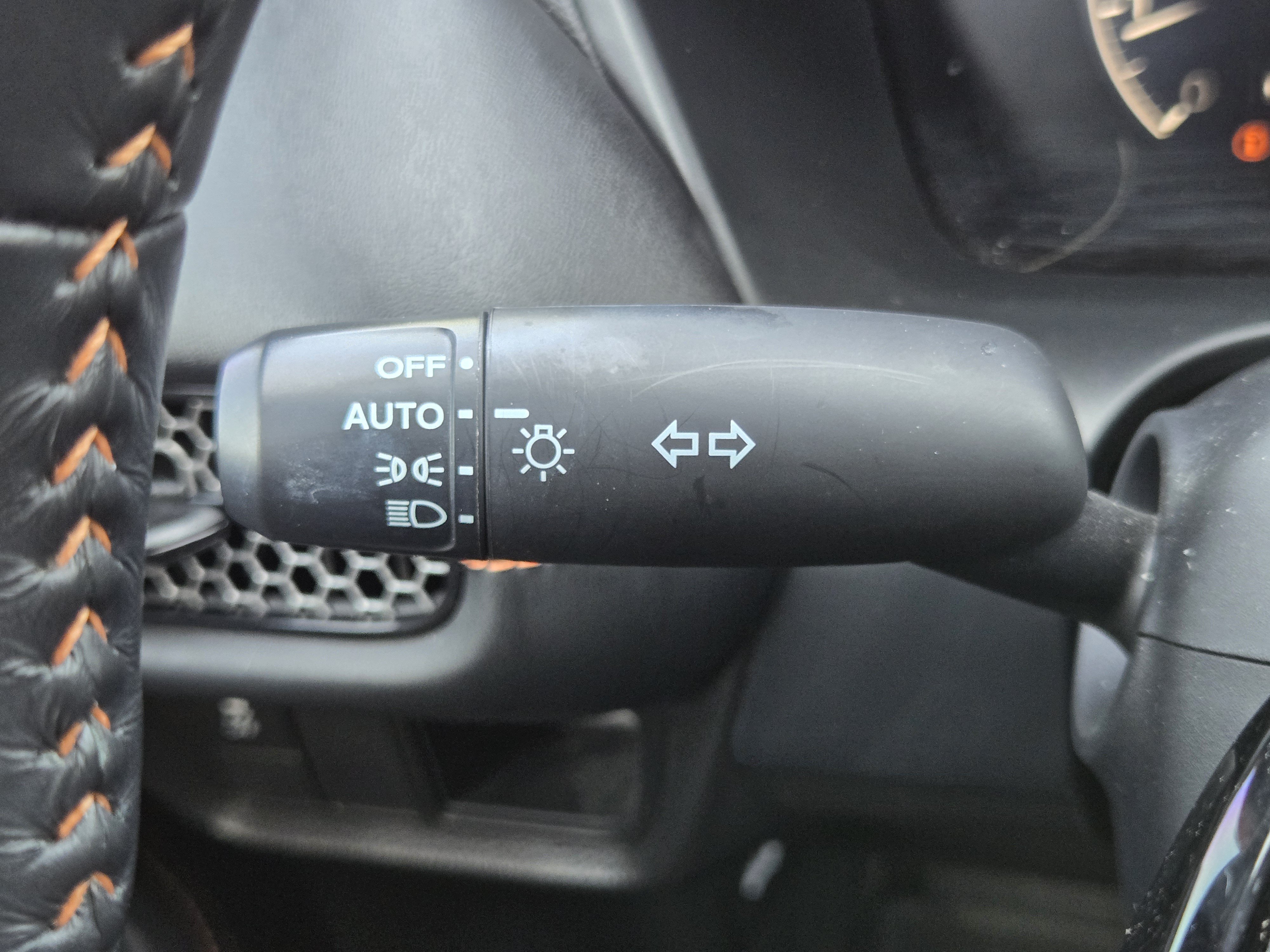 Certified 2025 Honda HR-V Sport image 19