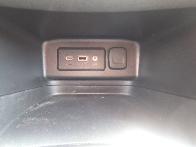 Used 2020 Chevrolet Equinox LT FWD image 33