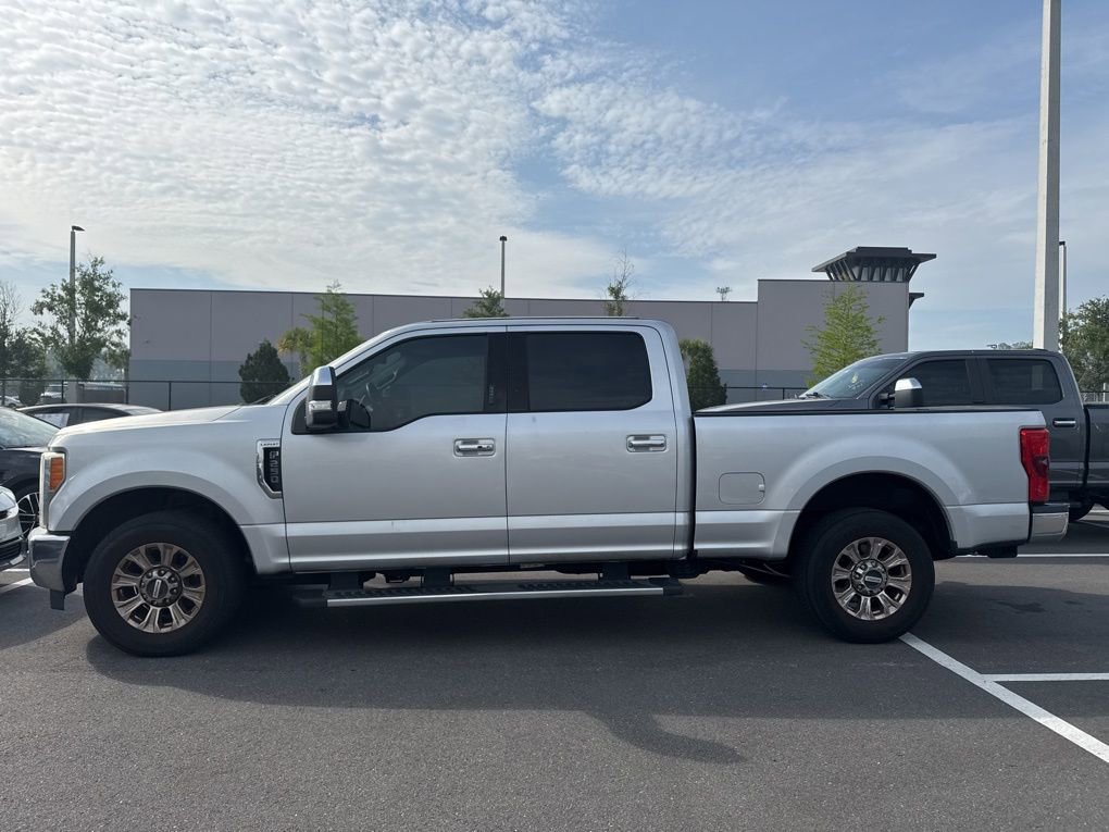 Used 2017 Ford F250 Lariat w/ Lariat Ultimate Package RWD image 4