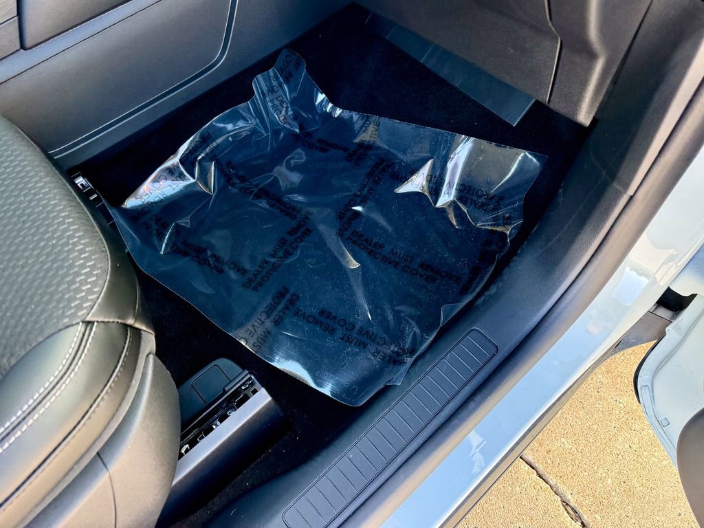 Certified 2025 Ford Escape SE image 20