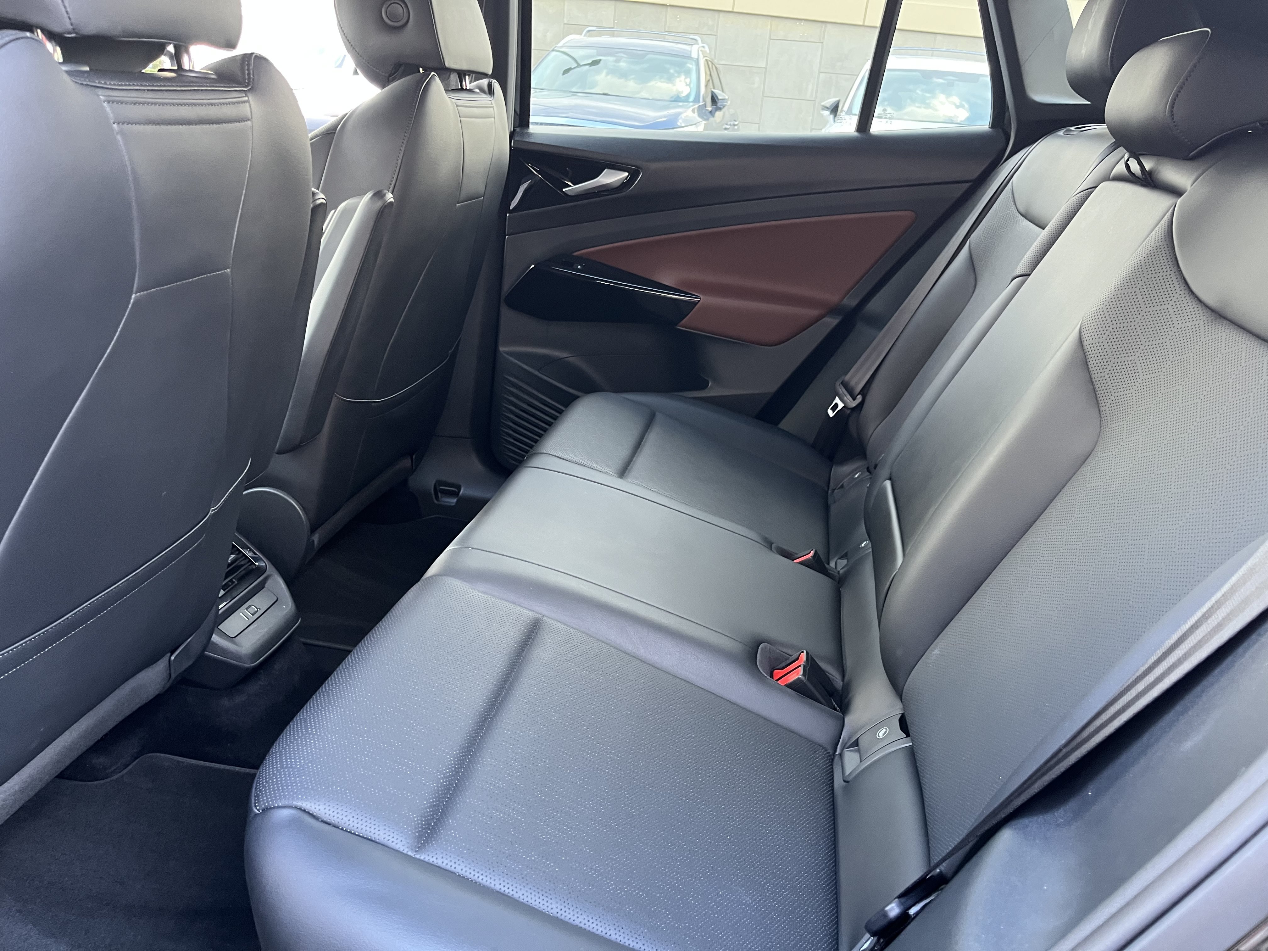 Used 2022 Volkswagen ID.4 Pro S RWD image 16