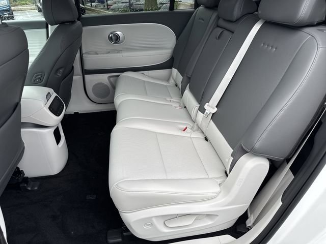 New 2026 Hyundai Ioniq 9 SEL image 12
