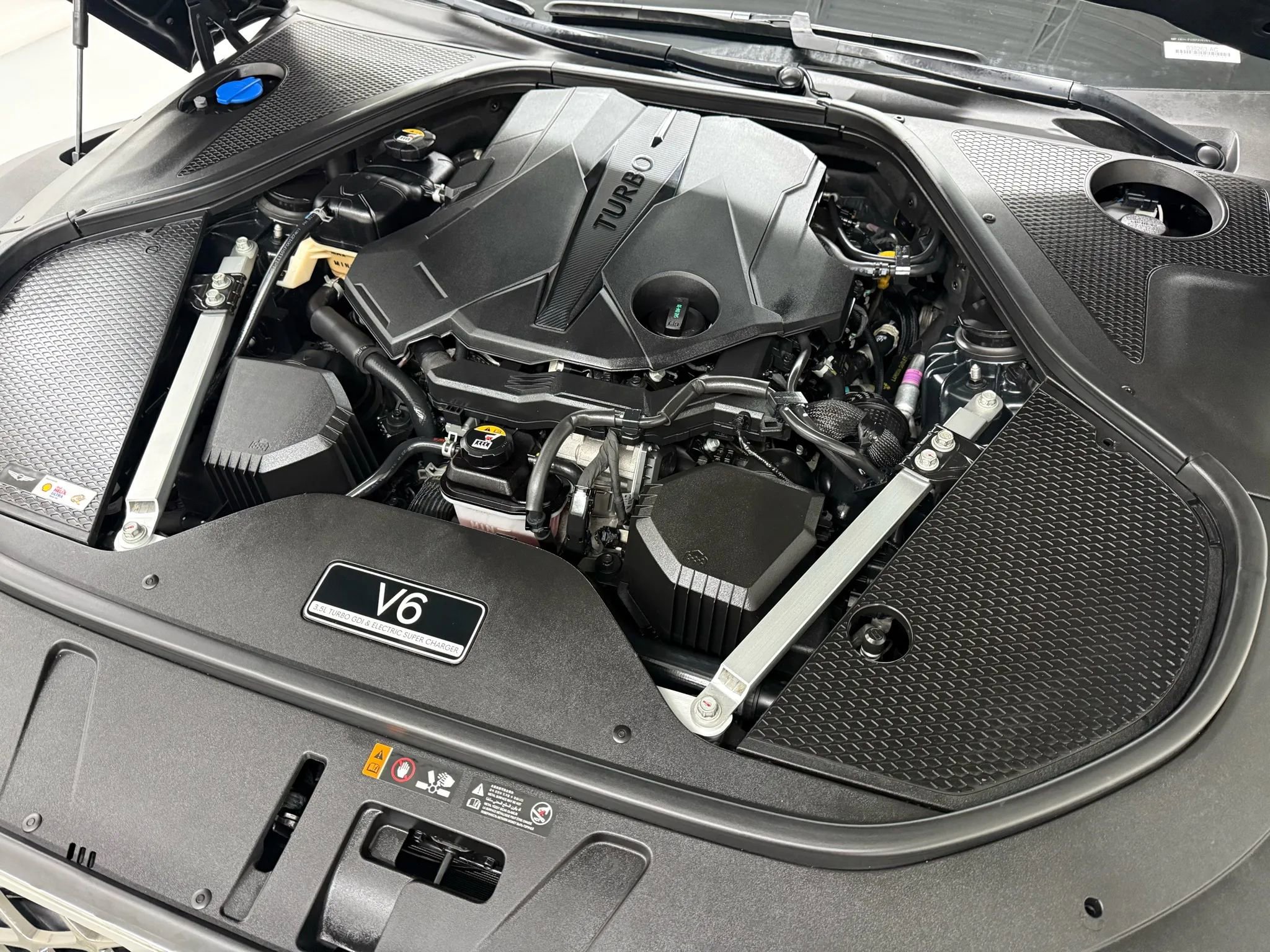 Used 2023 Genesis G90 3.5T image 49