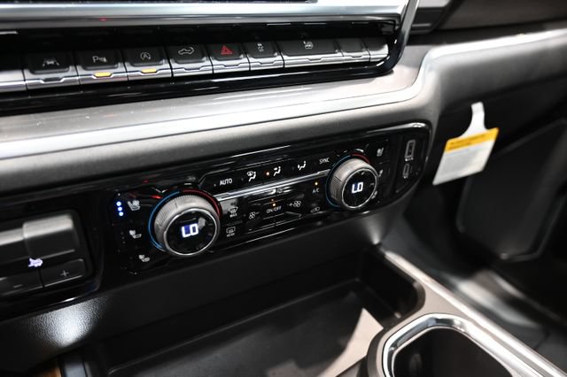 New 2026 Chevrolet Silverado 1500 High Country w/ High Country Premium Package AWD/4WD image 20