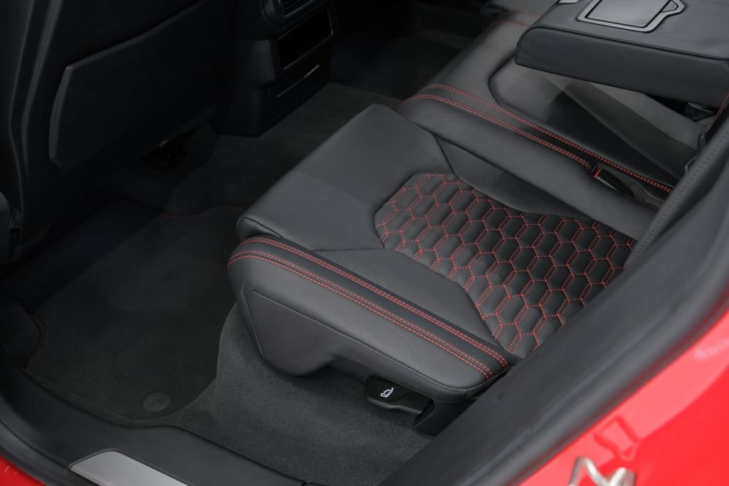 Used 2021 Lamborghini Urus AWD/4WD image 34