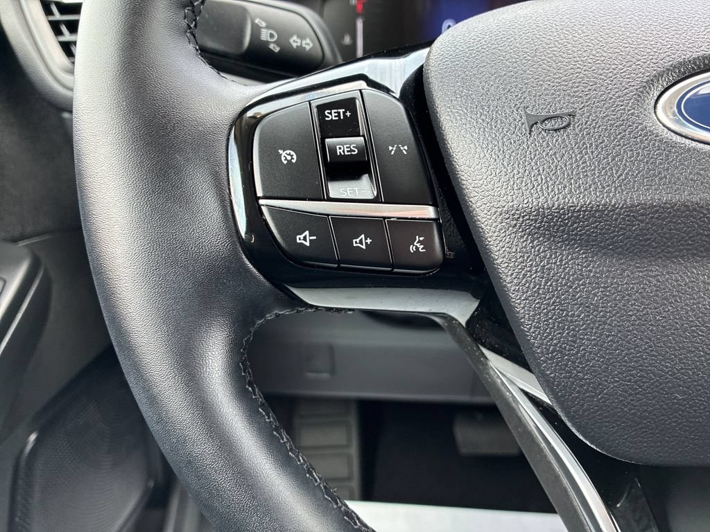 Used 2023 Ford Escape Active AWD/4WD image 23