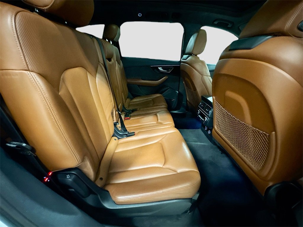 Used 2018 Audi Q7 3.0T Prestige image 35