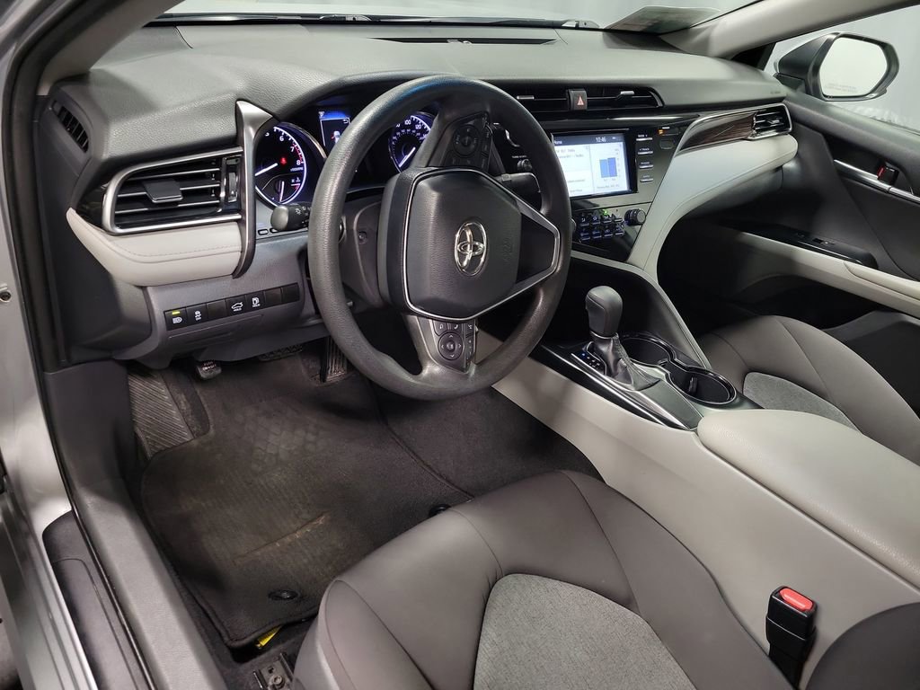 Used 2019 Toyota Camry LE image 13
