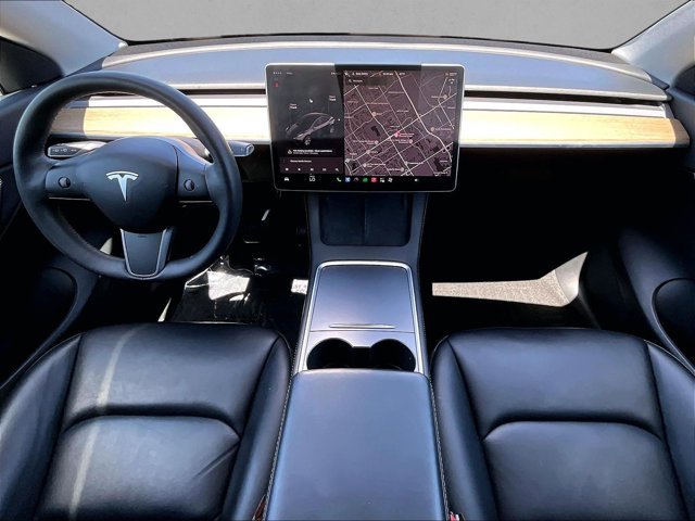Used 2022 Tesla Model Y Long Range AWD/4WD image 16