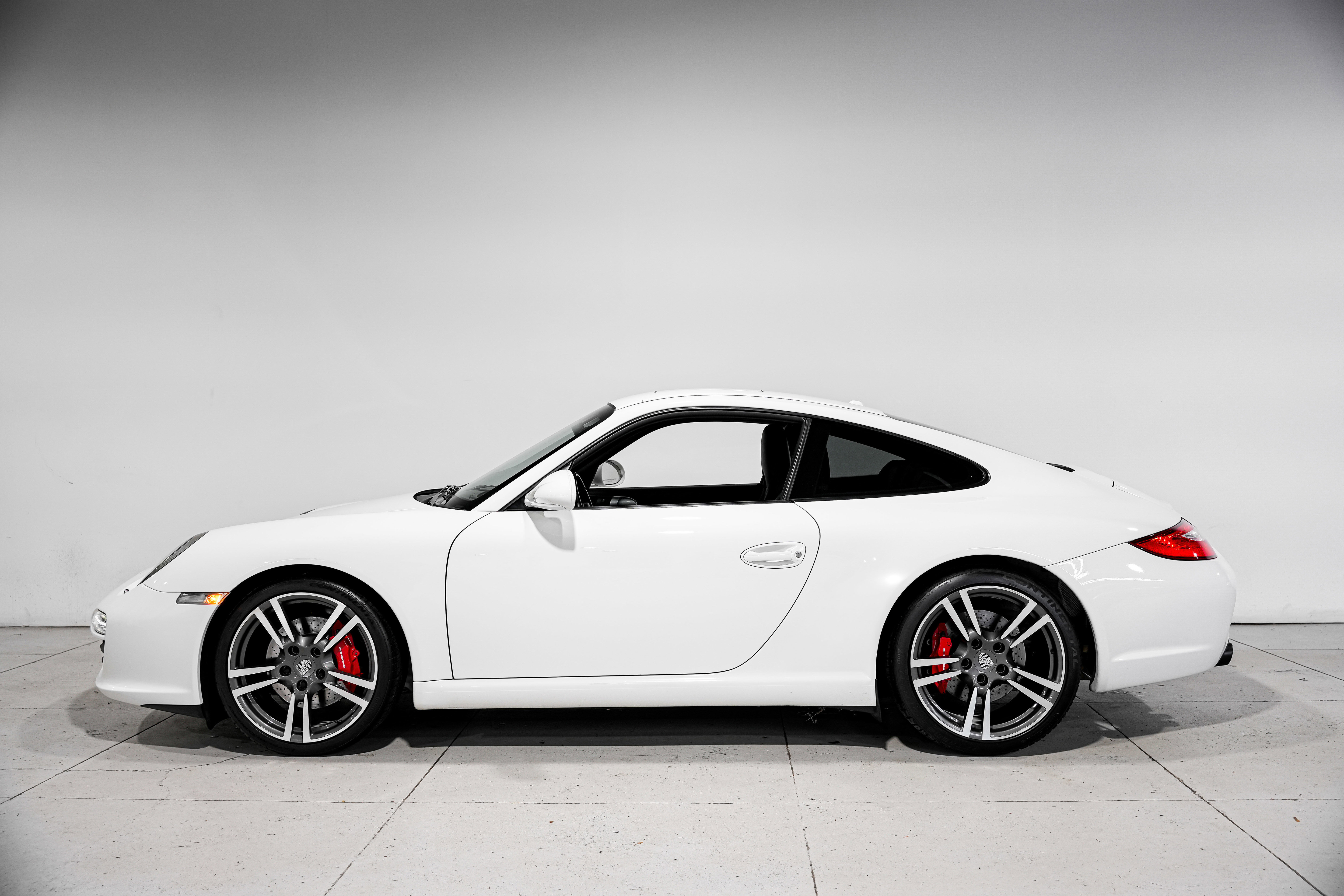 Used 2011 Porsche 911 Carrera S image 7
