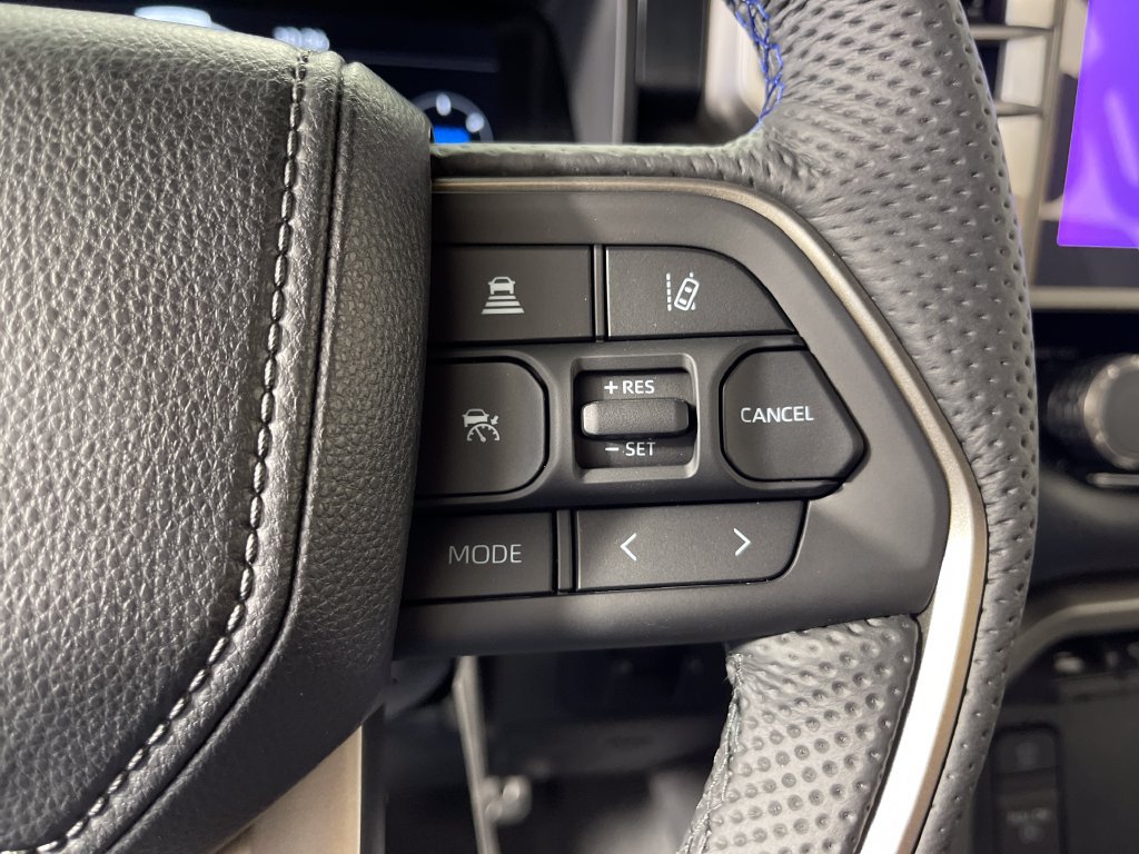 New 2026 Toyota Tundra Platinum w/ TRD Off-Road Package AWD/4WD image 29