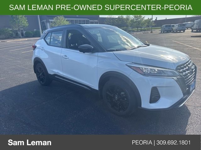 Used 2023 Nissan Kicks SR FWD image 2