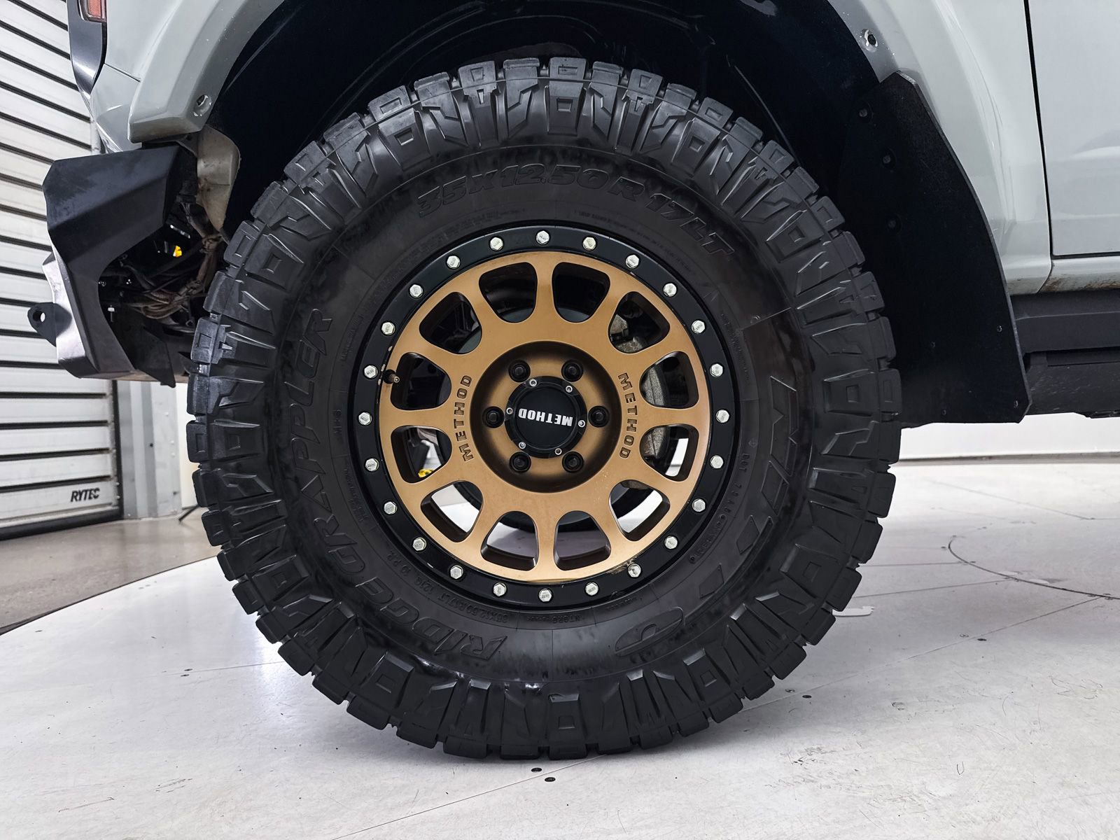 Used 2021 Ford Bronco Badlands image 16