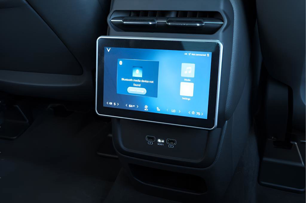 New 2024 VinFast VF 9 Plus image 27