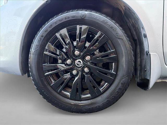 Used 2017 Nissan Versa SV FWD image 10
