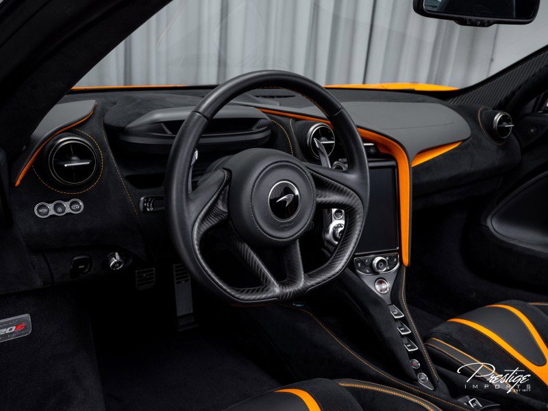 Used 2023 McLaren 720S Luxury image 44