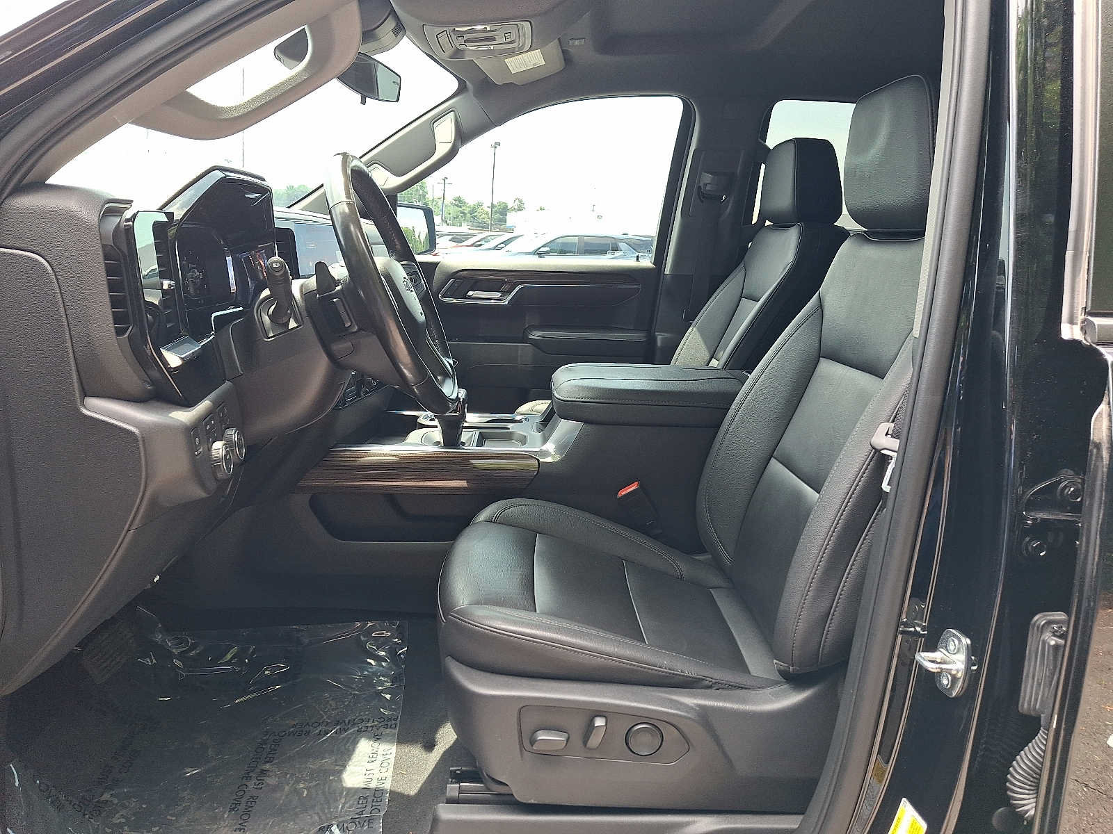 Used 2023 Chevrolet Silverado 1500 RST AWD/4WD image 14