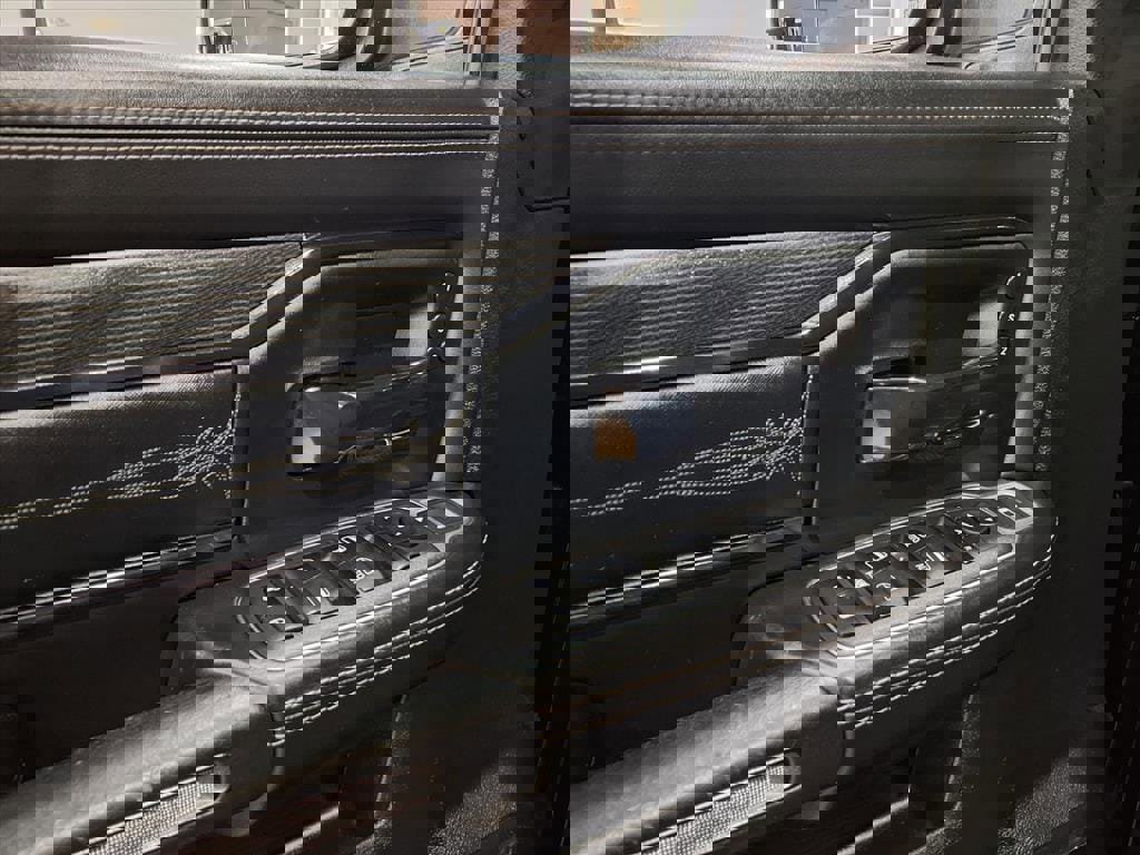 Certified 2022 RAM 2500 Limited image 23