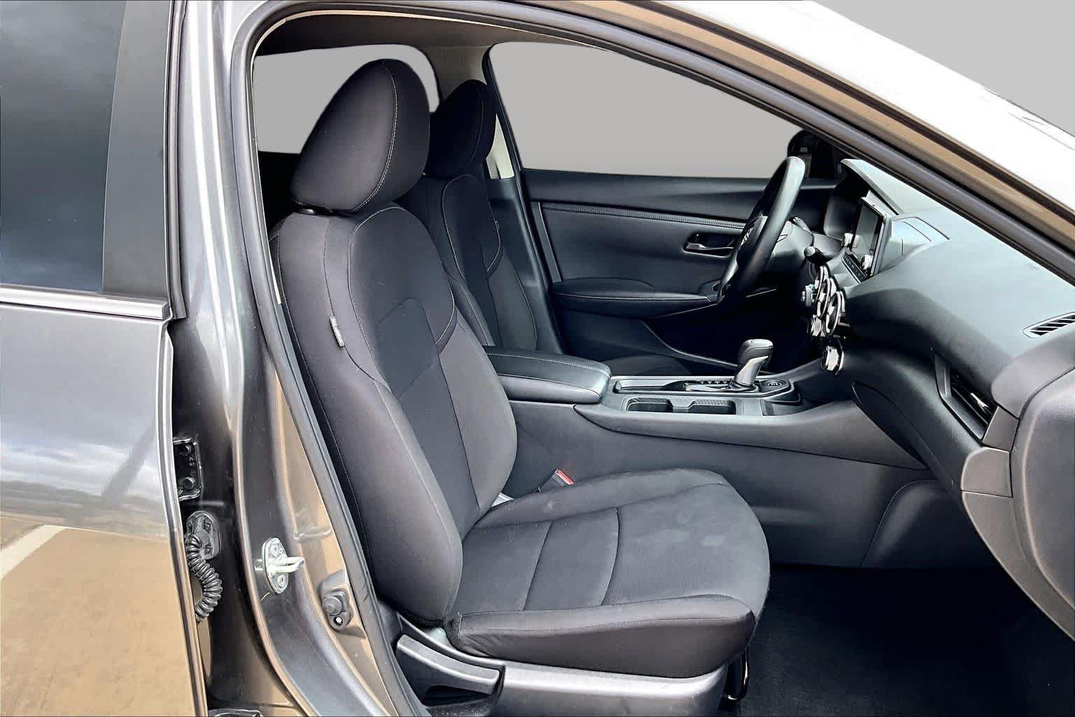 Used 2025 Nissan Sentra S FWD image 9