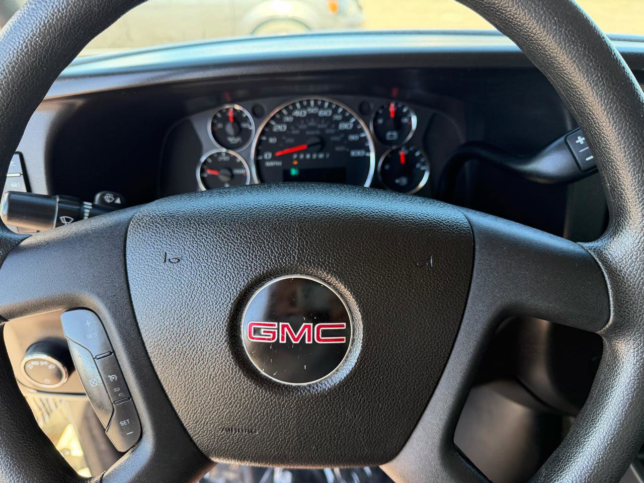 Used 2020 GMC Savana 2500 w/ Driver Convenience Package image 23