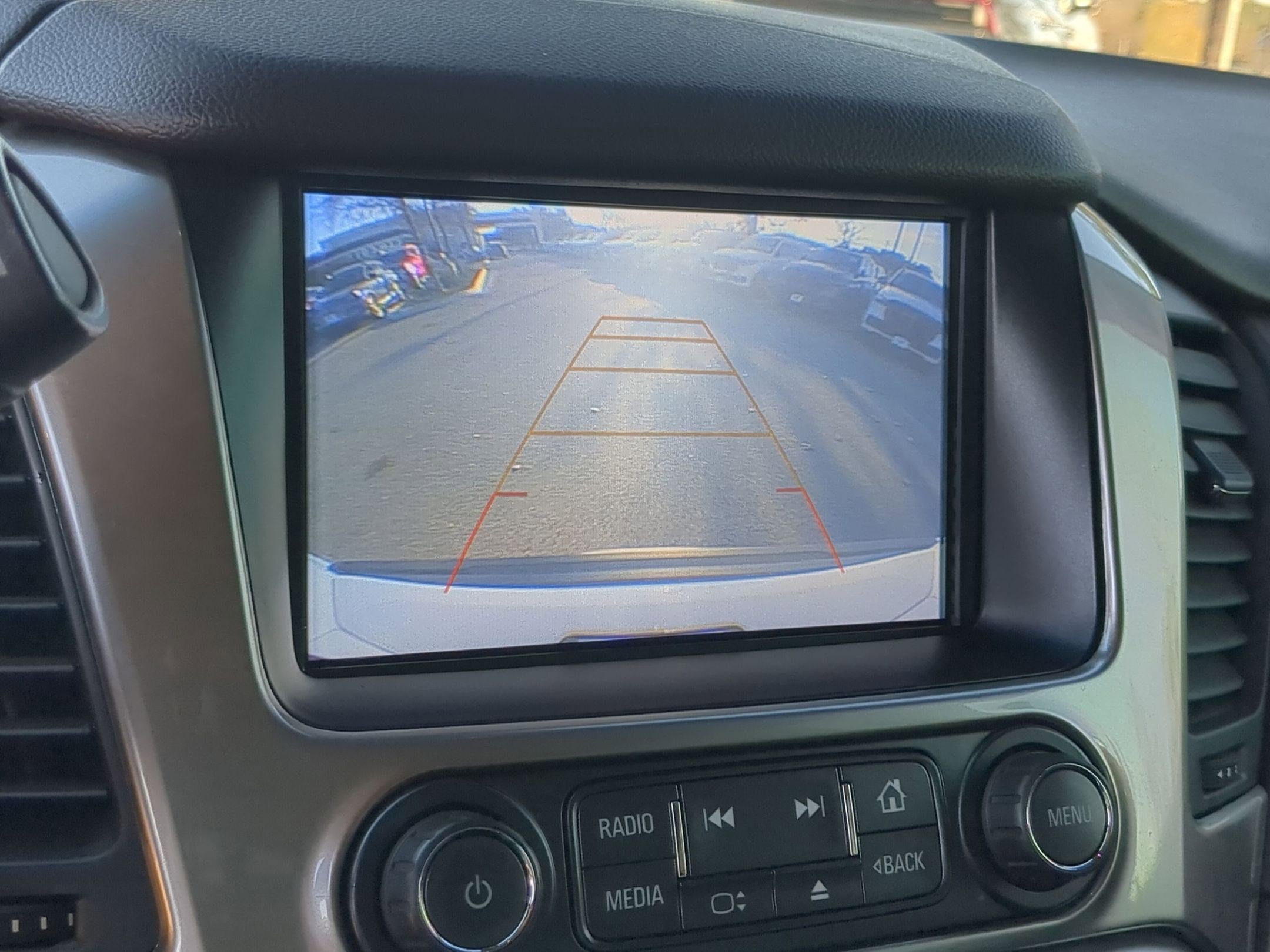 Used 2018 Chevrolet Tahoe Premier image 16