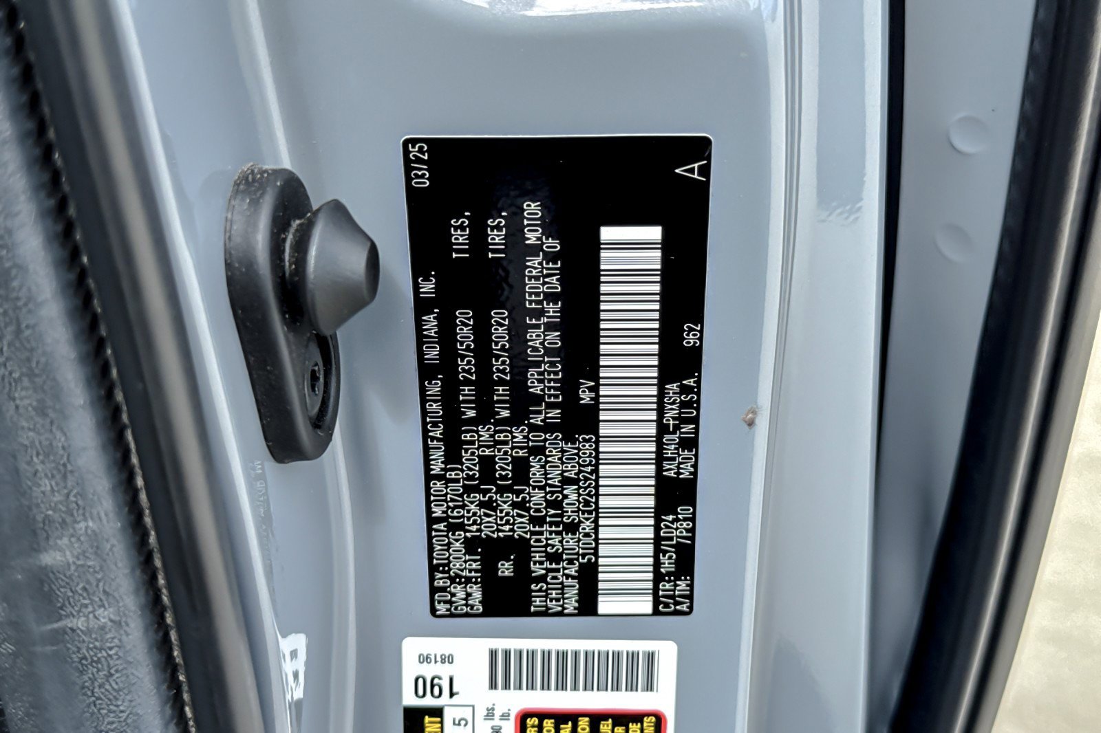 Used 2025 Toyota Sienna XSE w/ XSE Premium Package FWD image 28