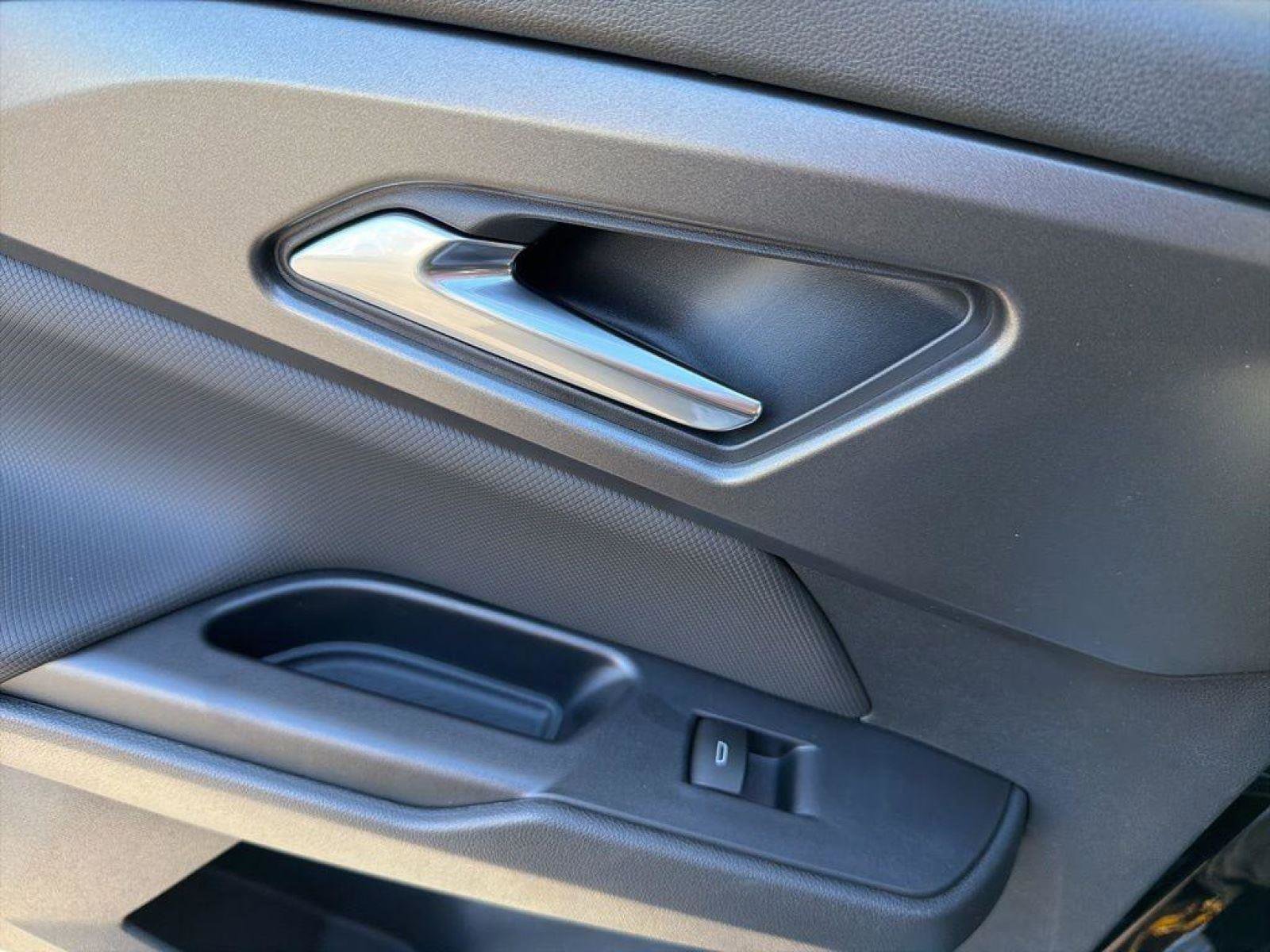 New 2026 Chevrolet Equinox EV LT FWD image 30