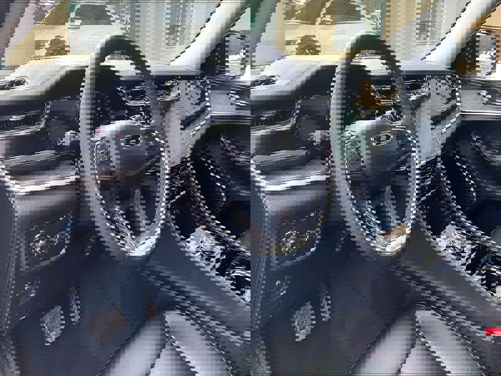 Used 2023 Jeep Grand Cherokee 4WD 4xe image 8