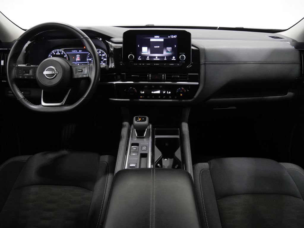 Used 2025 Nissan Pathfinder SV FWD image 10