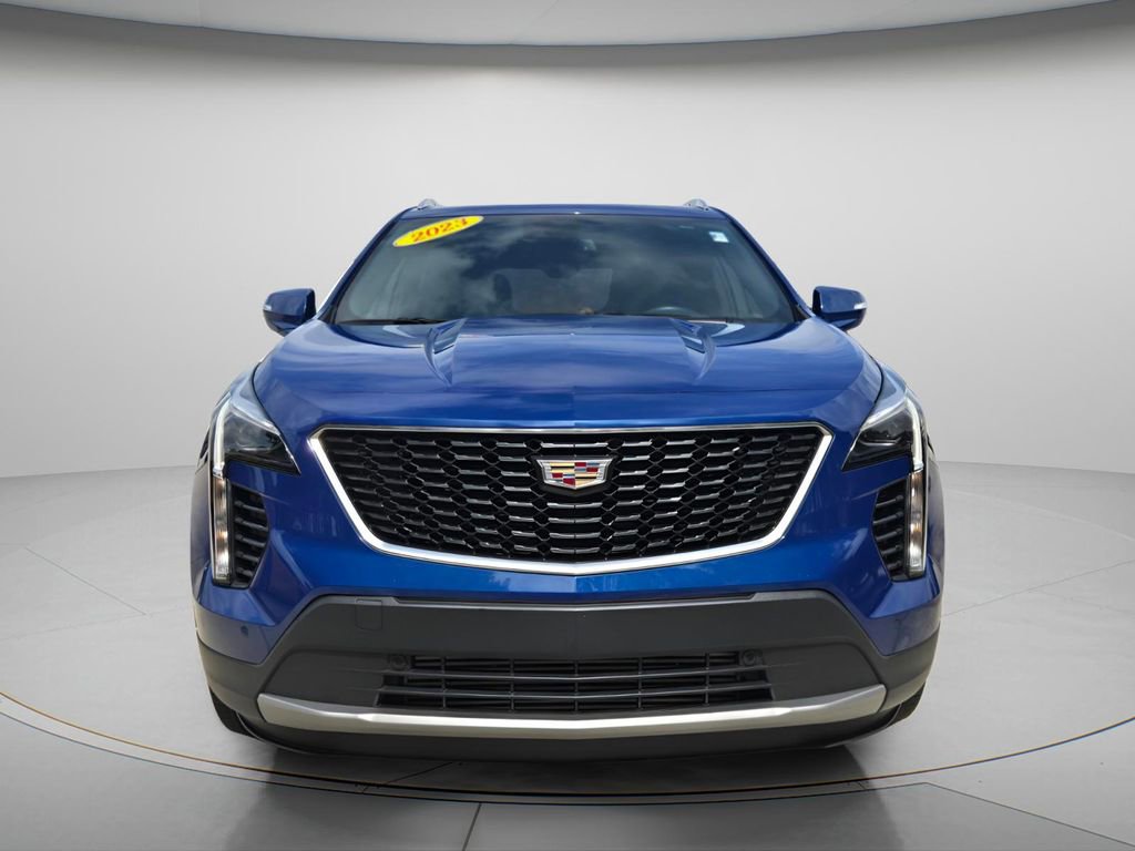 Used 2023 Cadillac XT4 Premium Luxury FWD image 4