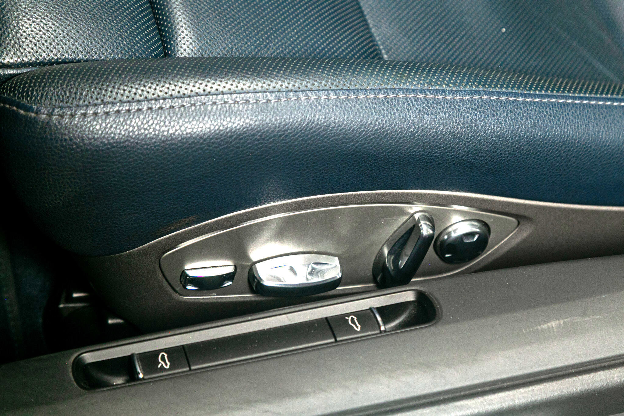 Used 2013 Porsche 911 Carrera S image 22