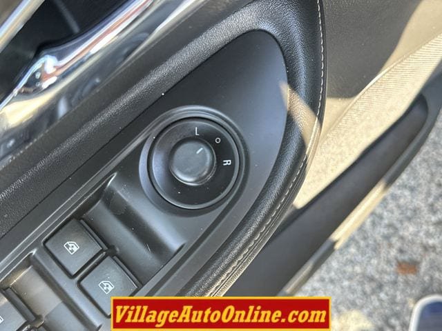 Used 2016 Buick Encore Convenience FWD image 11