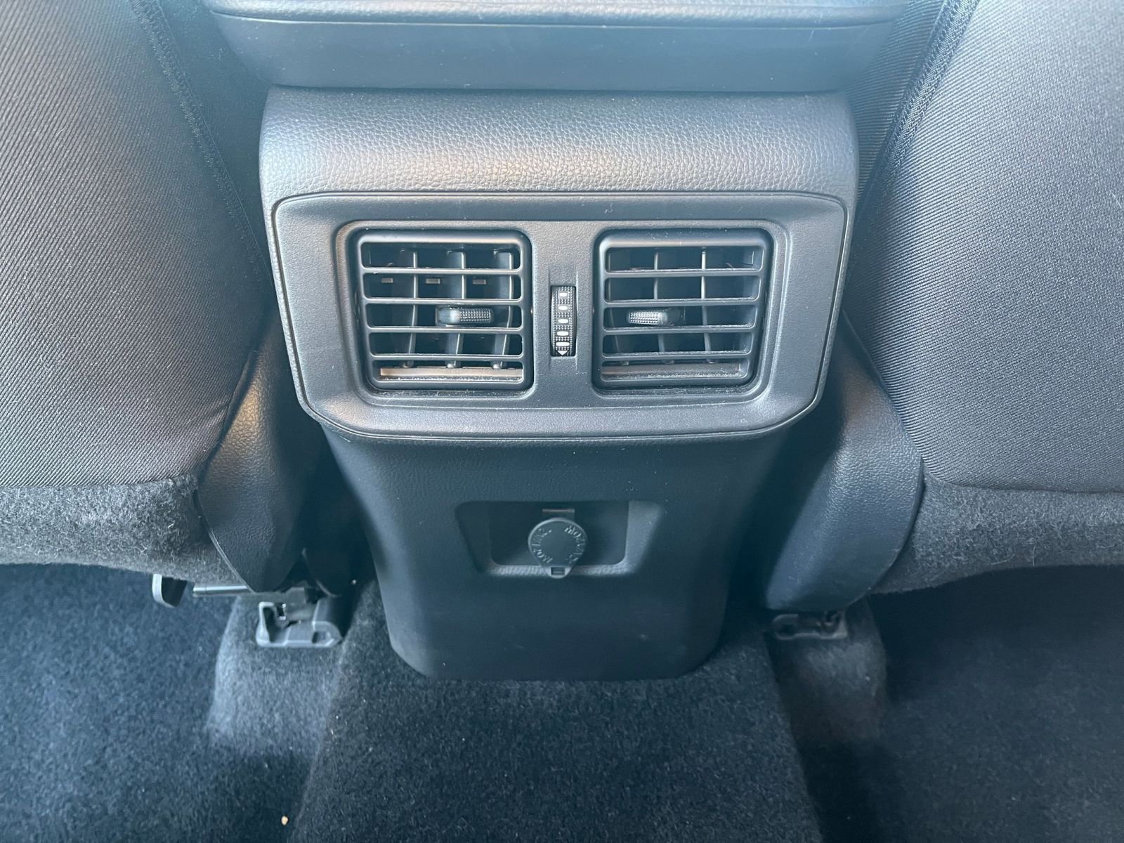 Used 2025 Toyota RAV4 LE image 23