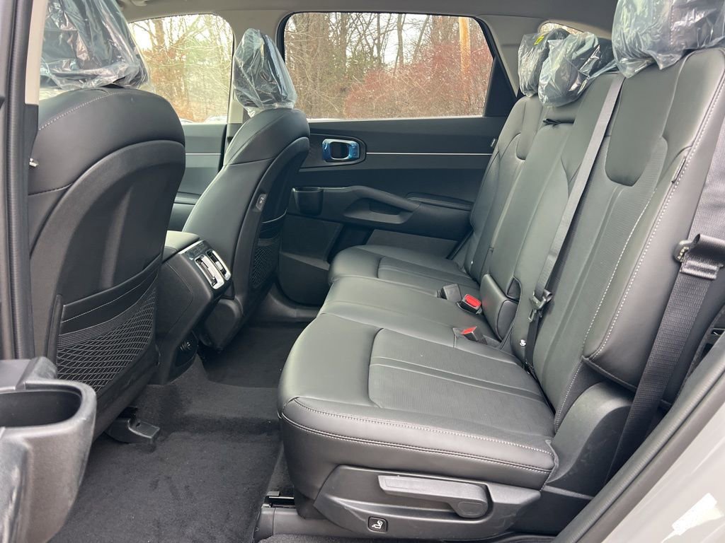 New 2026 Kia Sorento S w/ S Panoramic Sunroof Package image 14