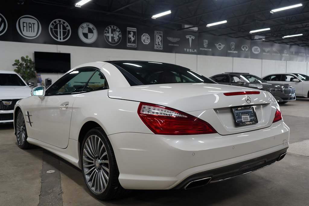 Used 2016 Mercedes-Benz SL 400 image 3