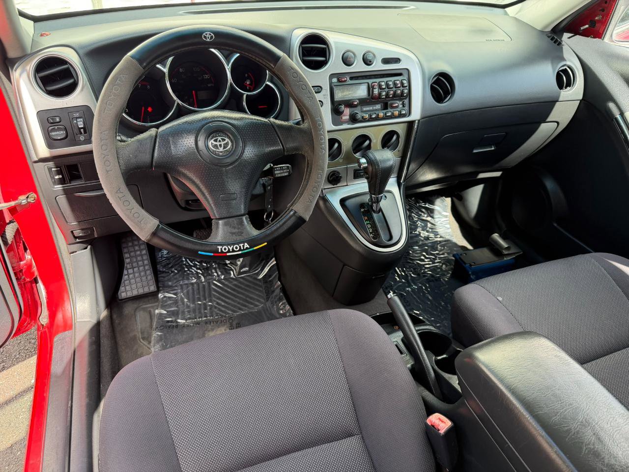Used 2004 Toyota Matrix FWD image 23