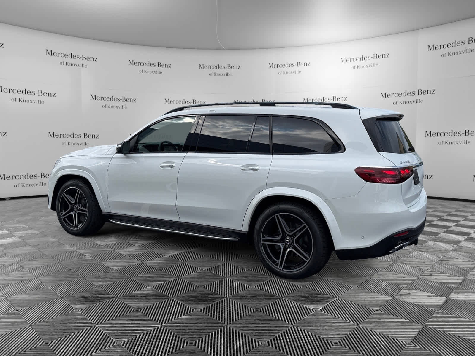 New 2026 Mercedes-Benz GLS 450 4MATIC image 3