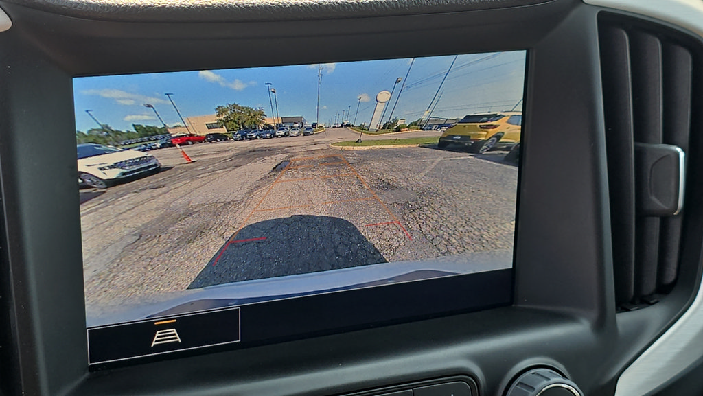 Used 2023 GMC Terrain SLT AWD/4WD image 19