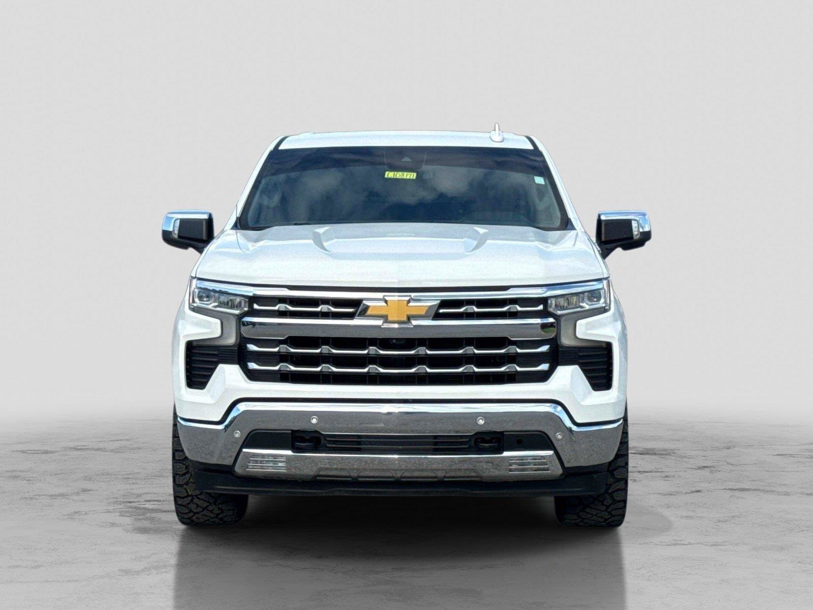 Used 2023 Chevrolet Silverado 1500 LTZ AWD/4WD image 3