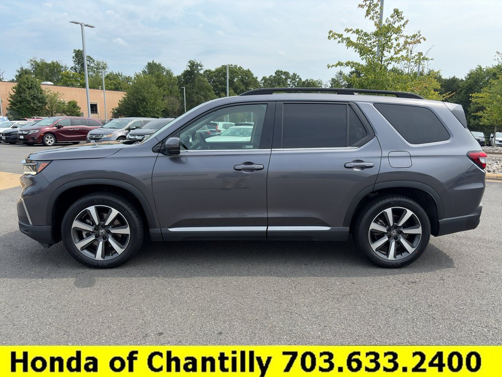 Certified 2024 Honda Pilot Touring image 4
