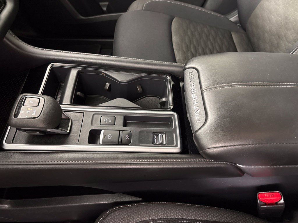 Certified 2026 Nissan Pathfinder SV FWD image 41